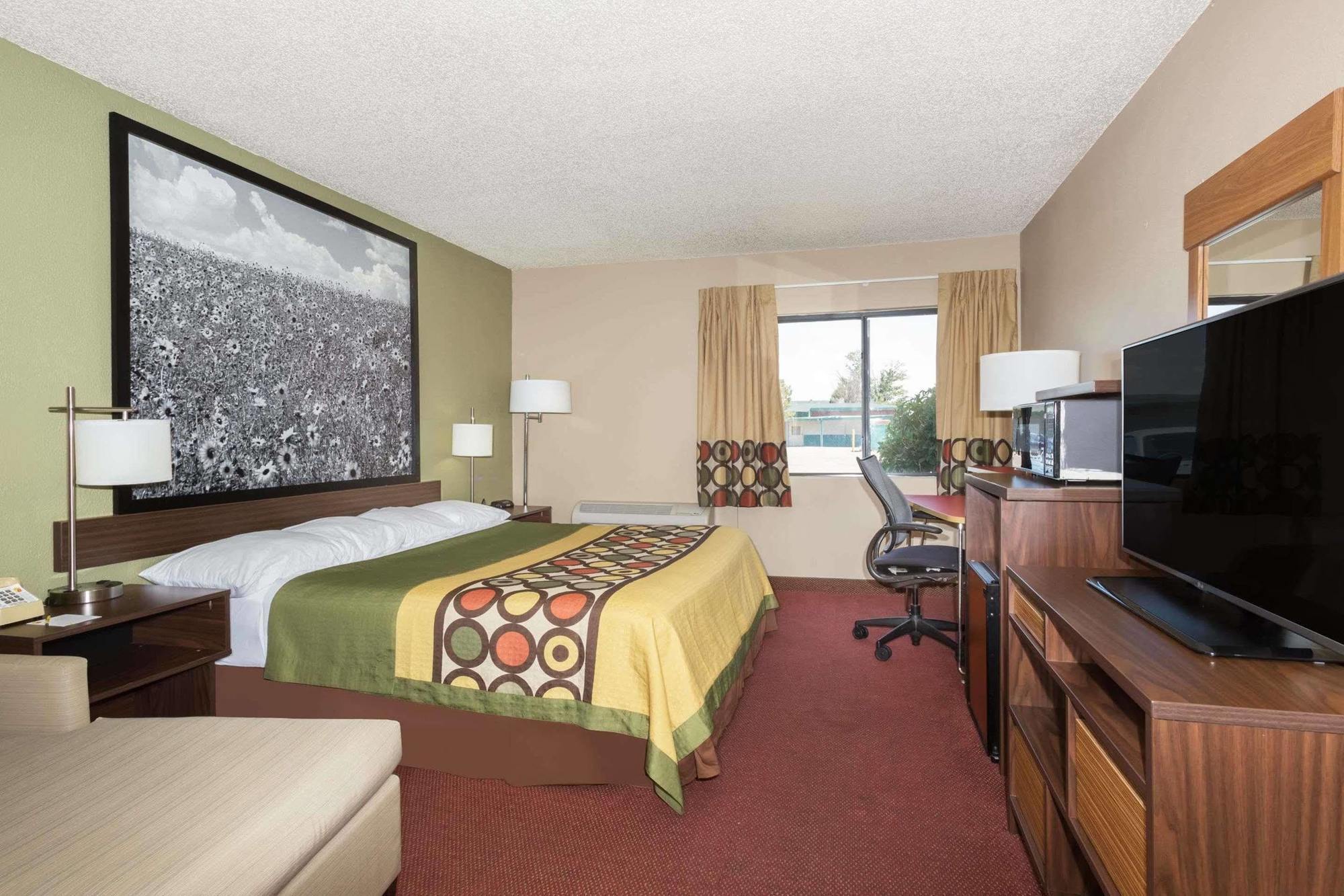 Super 8 By Wyndham Sterling Co Hotel Kültér fotó